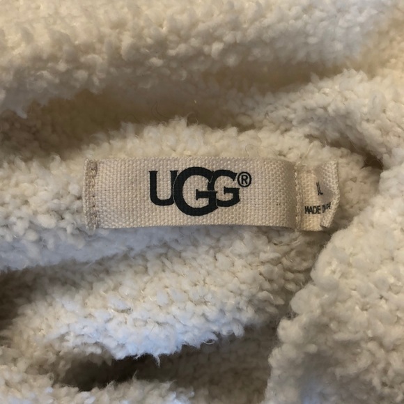 *SOLD*DO NOT PURCHASE*Ugg Sweater Top Cozy Teddy - Picture 4 of 5